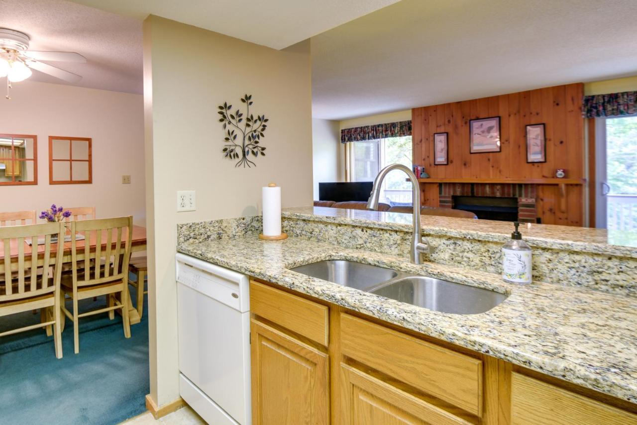 Well-Appointed Lincoln Abode Ski, Swim And Fish! Exterior photo